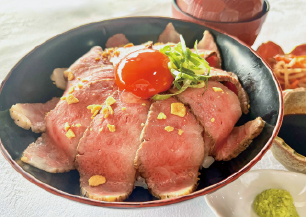 プロテサン黒毛和牛ローストビーフ丼