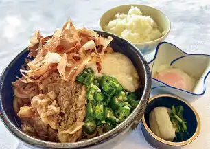 下北牛ねばとろ冷やしぶっかけうどん・蕎麦
